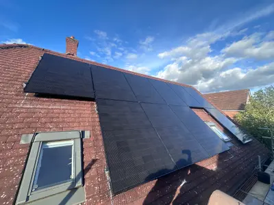 Solar PV installation in Thame, Oxfordshire by Energy On 24, photograph 1 of 4.